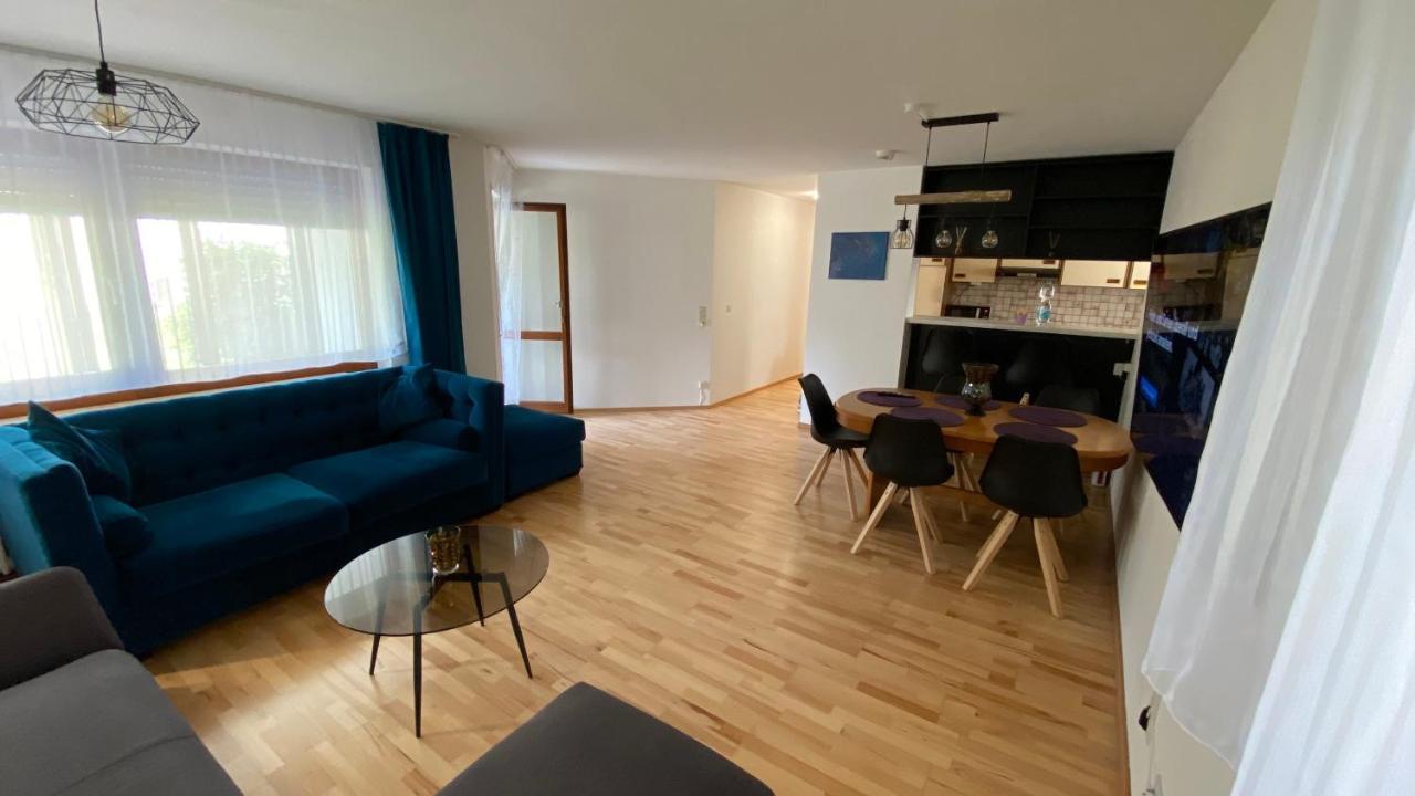 Outlet Holiday Home Metzingen  Exterior foto